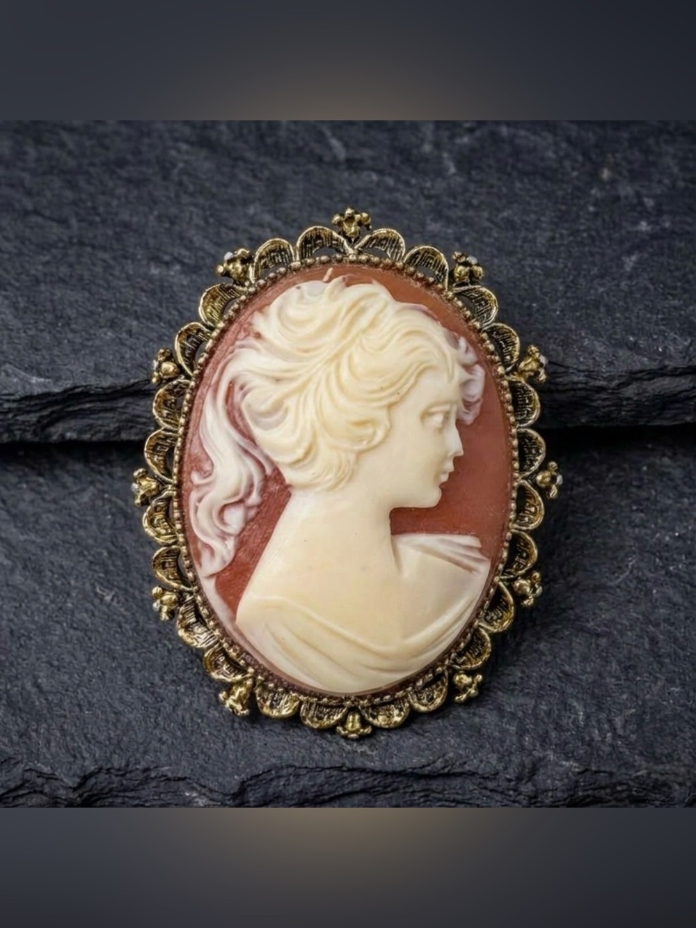 Vintage 70s Gerrys Cream Terracotta Cameo Ornate Scallop Gold Brooch Pendant